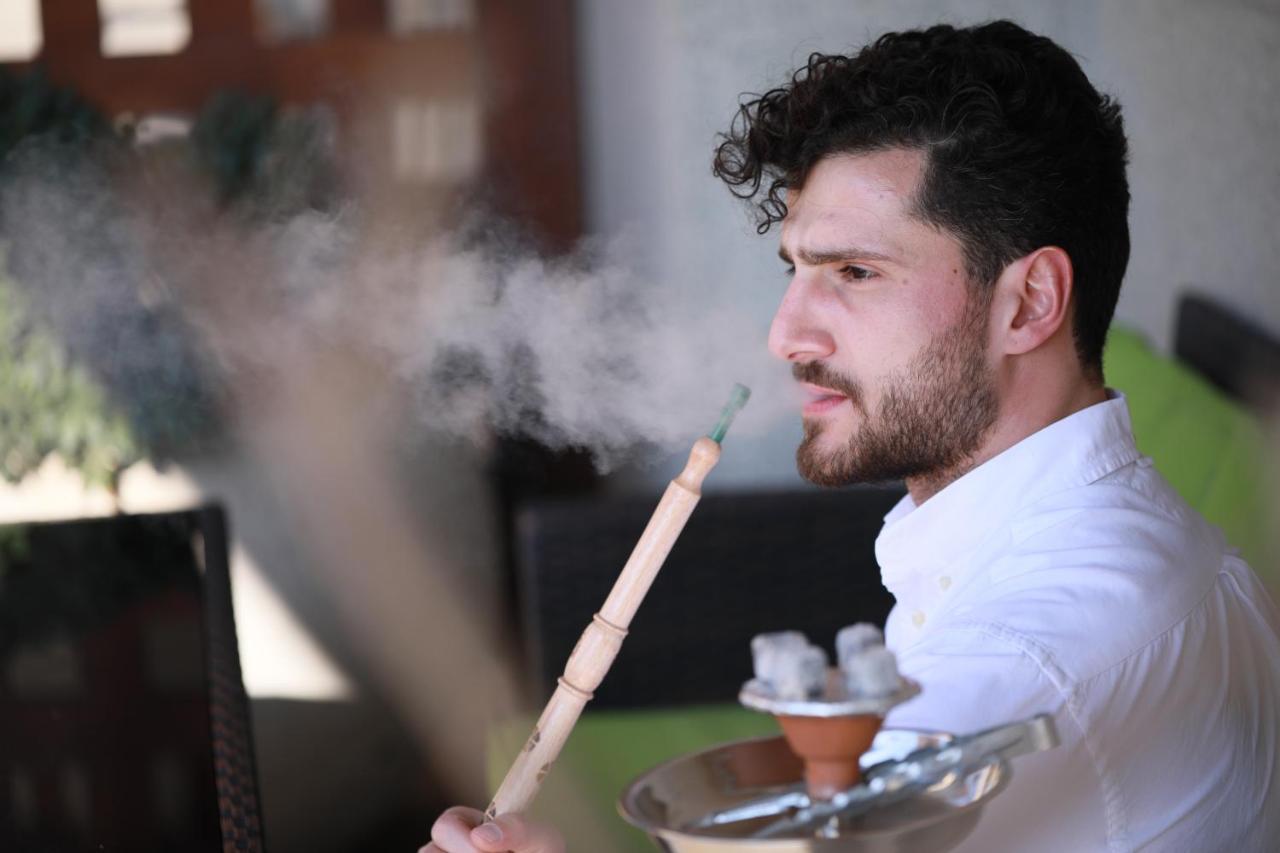 Raouche Arjaan By Rotana Aparthotel Bejrút Kültér fotó