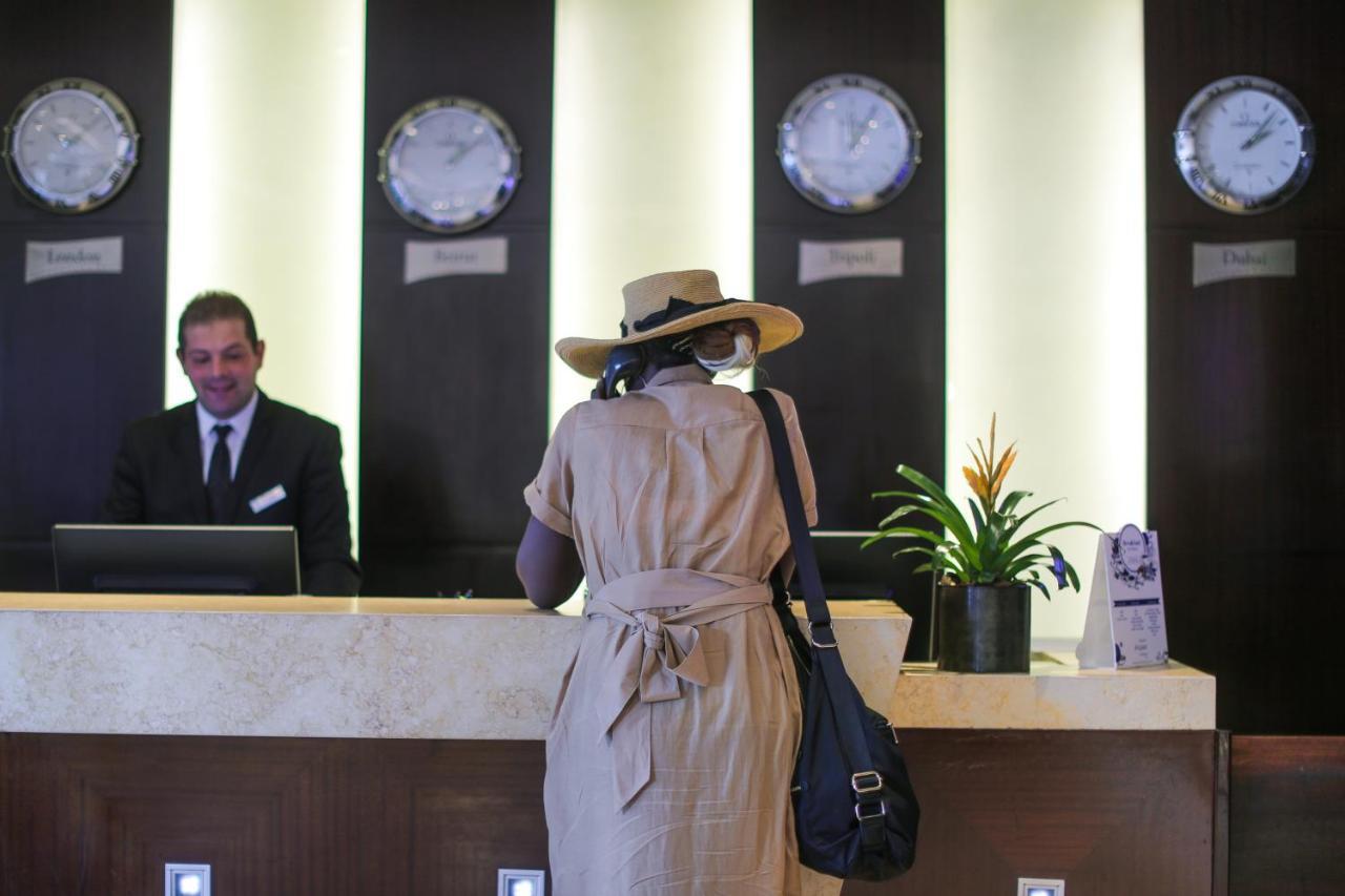 Raouche Arjaan By Rotana Aparthotel Bejrút Kültér fotó