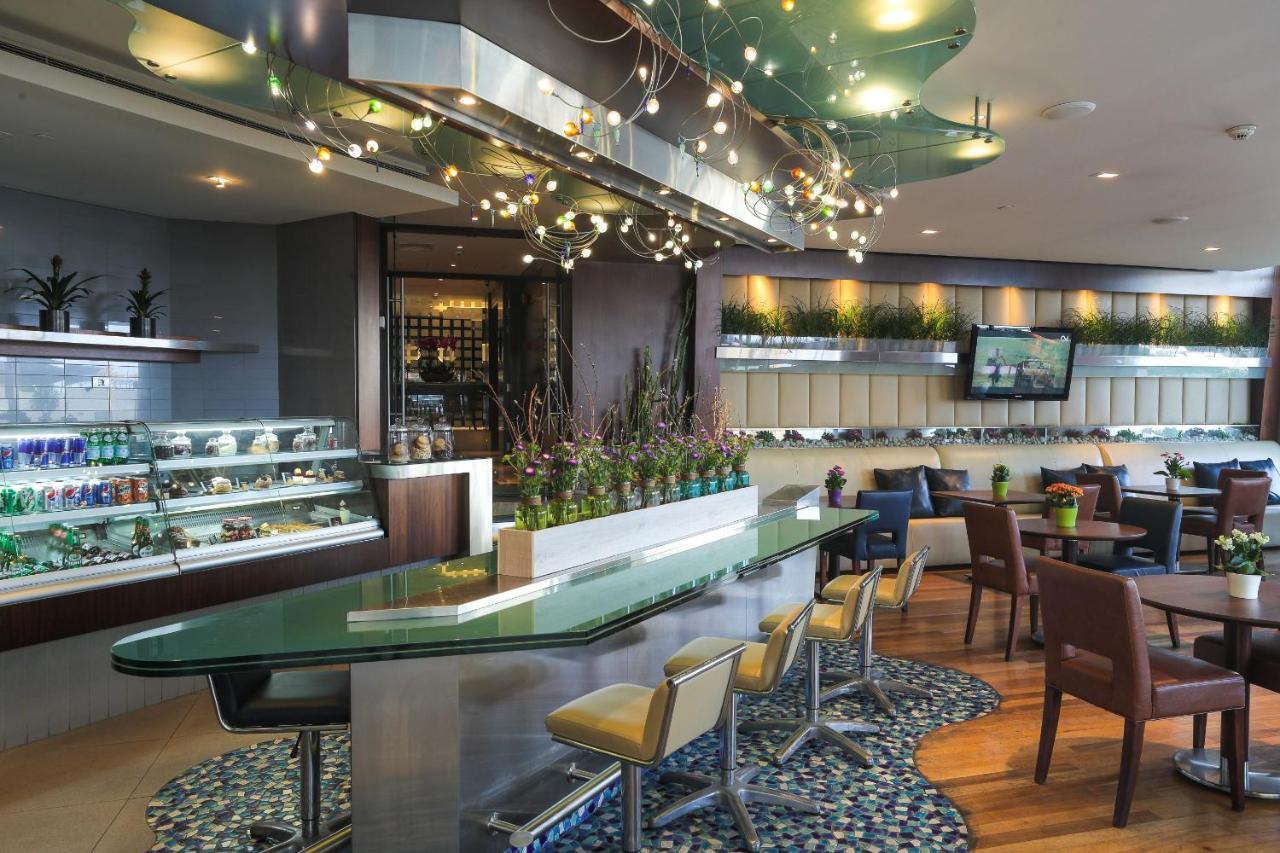 Raouche Arjaan By Rotana Aparthotel Bejrút Kültér fotó